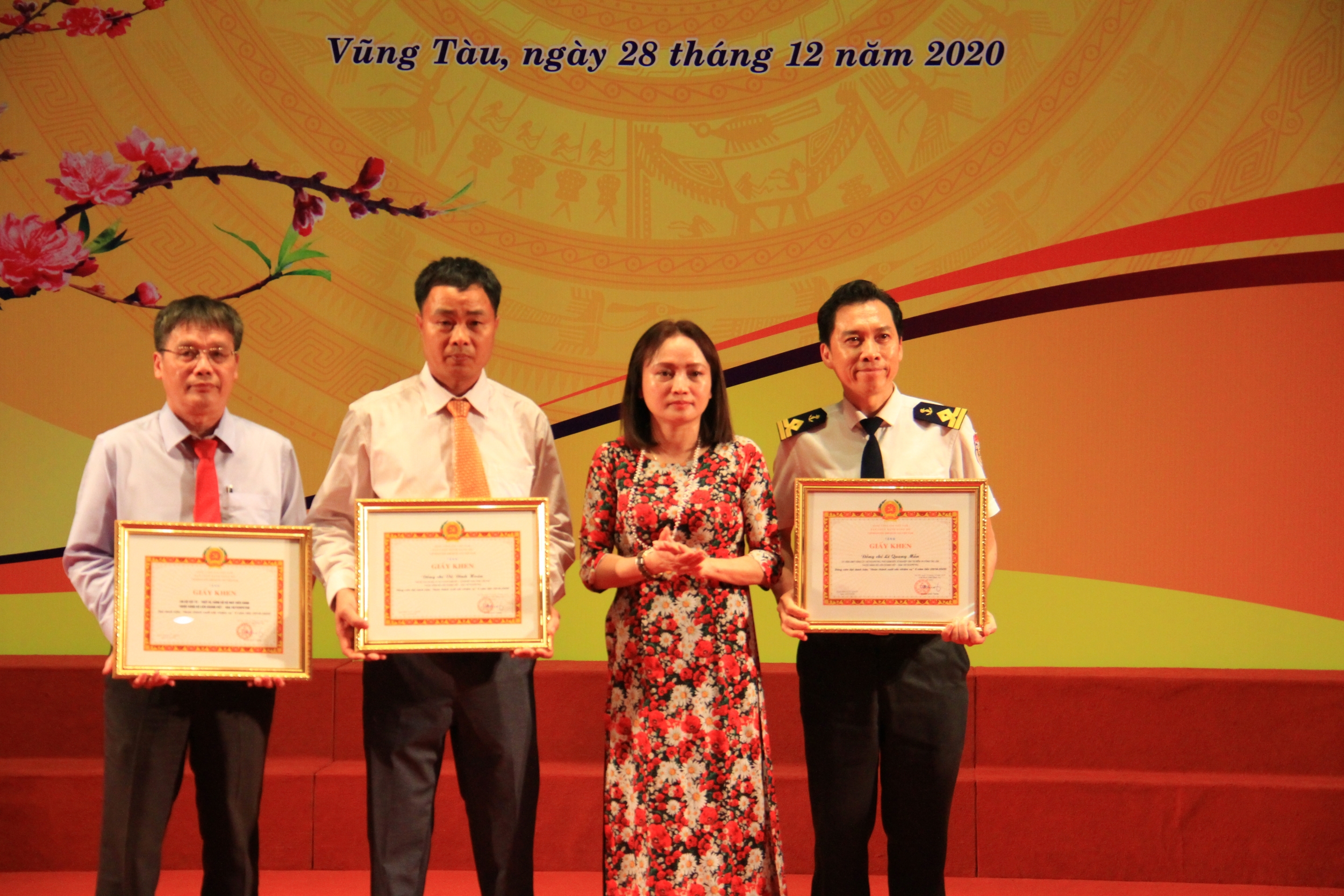 Vietsovpetro tổ chức thành công Hội nghị tổng kết công tác Đảng năm 2020, triển khai nhiệm vụ và Hội nghị Người lao động năm 2021