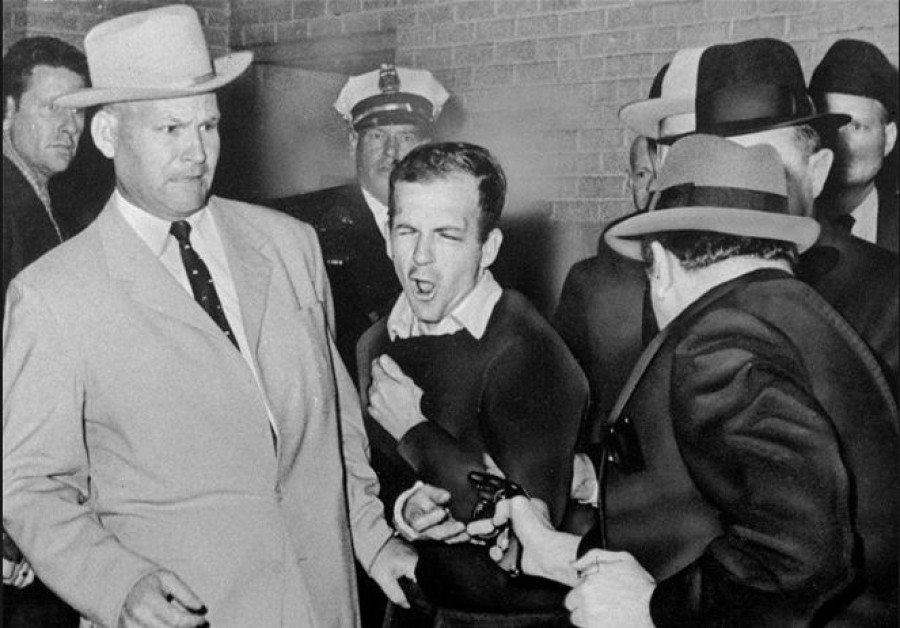 Chân dung kẻ ám sát Tổng thống Kennedy và những cái chết bí ẩn (phần 3) chan dung ke am sat tong thong kennedy va nhung cai chet bi an phan 3