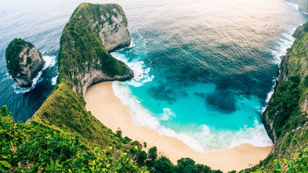 Top 6 hòn đảo quyến rũ nhất, thích hợp để đi du lịch mùa hè