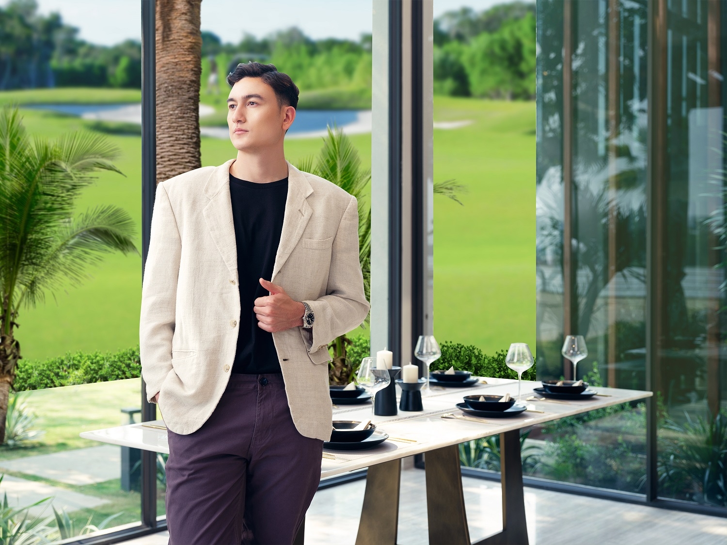 Biệt thự giữa lòng sân golf mang đến cơ hội đầu tư hấp dẫn và thỏa niềm đam mê thể thao của chàng thủ thành số 1 Việt Nam. Ảnh nhà mẫu PGA Golf Villas – NovaWorld Phan Thiet.