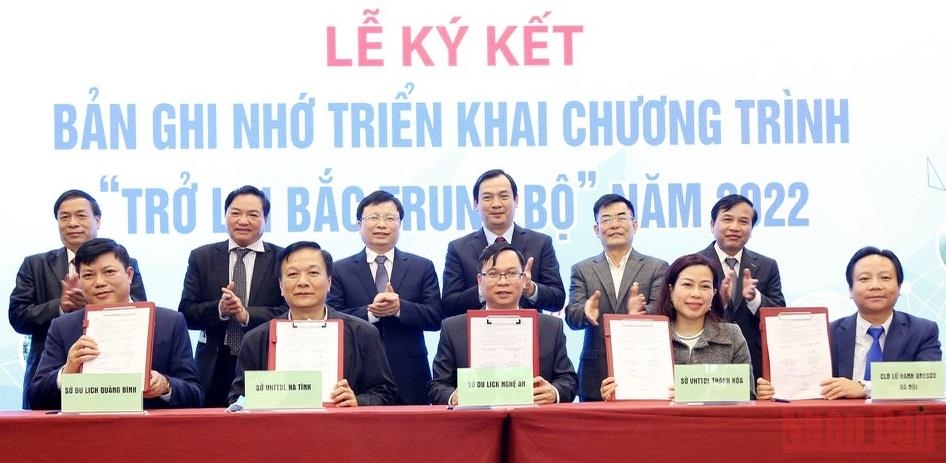 Nghệ An phấn đấu đón 3,3 triệu lượt khách du lịch