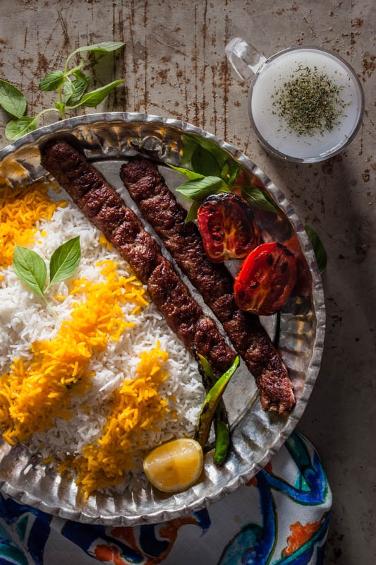 ban da biet gi ve am thuc iran