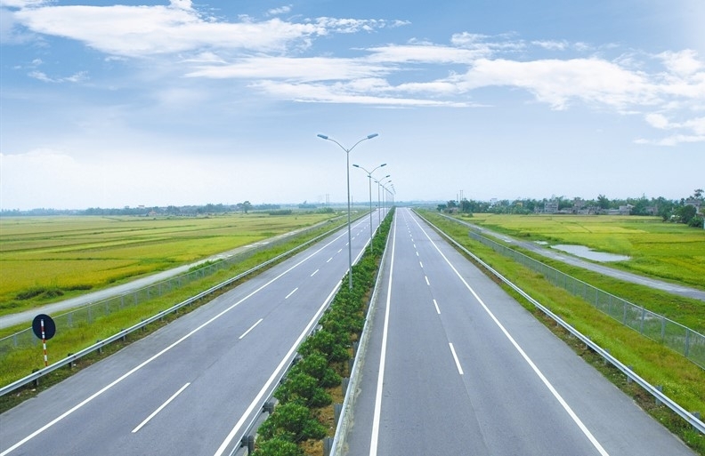 Khởi công đồng loạt 3 dự án thành phần cao tốc Bắc - Nam khoi-cong-dong-loat-3-du-an-thanh-phan-cao-toc-bac-nam