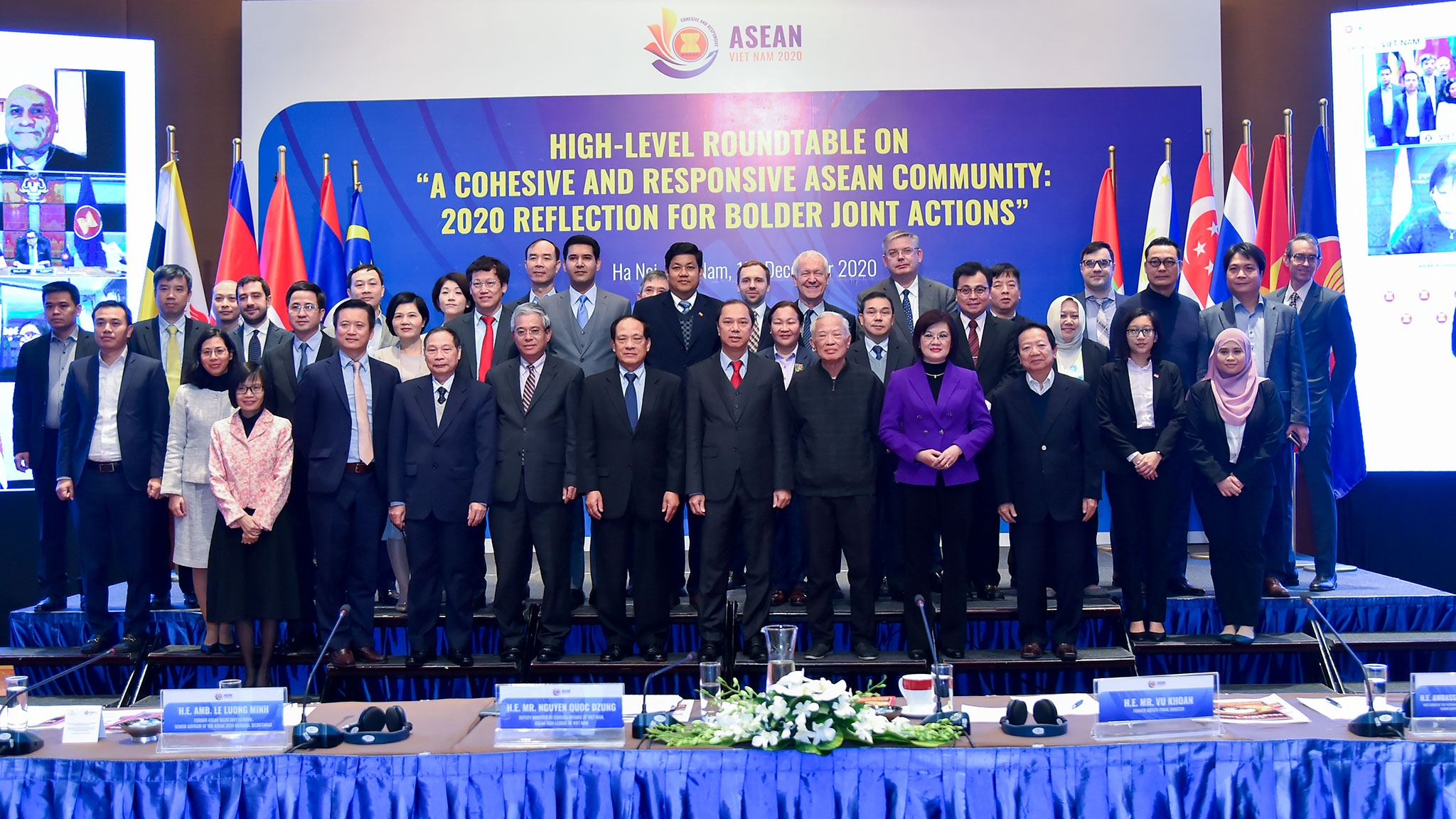 Tọa đàm Quốc tế: “Cộng đồng Asean gắn kết và chủ động thích ứng: suy ngẫm 202o vì hành động chung mạnh mẽ hơn” Tin Bộ Ngoại giao: Tọa đàm Quốc tế: “Cộng đồng Asean gắn kết và chủ động thích ứng: Suy ngẫm 2020 vì hành động chung mạnh mẽ hơn”