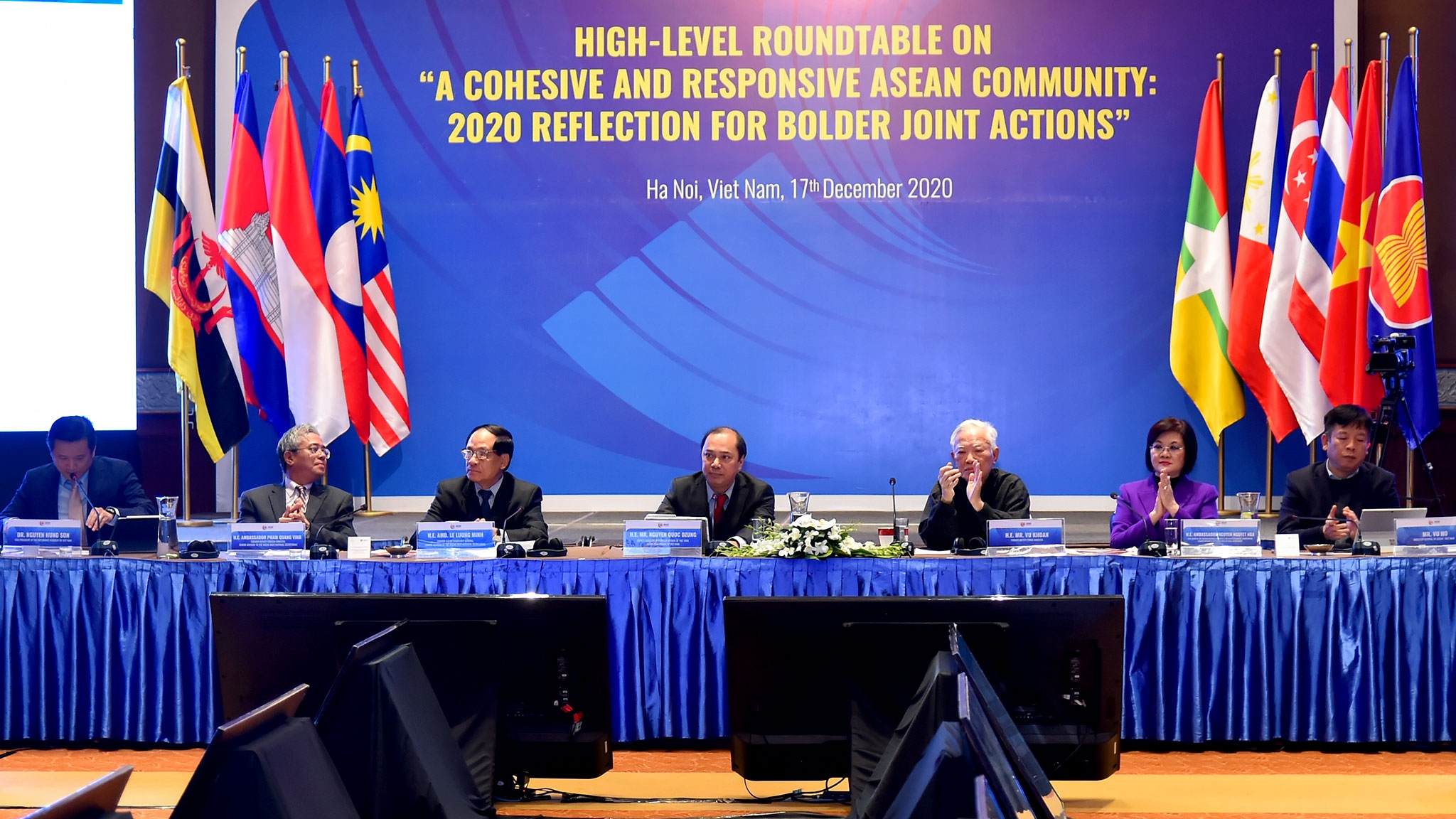Tọa đàm Quốc tế: “Cộng đồng Asean gắn kết và chủ động thích ứng: suy ngẫm 202o vì hành động chung mạnh mẽ hơn” Tin Bộ Ngoại giao: Tọa đàm Quốc tế: “Cộng đồng Asean gắn kết và chủ động thích ứng: Suy ngẫm 2020 vì hành động chung mạnh mẽ hơn”