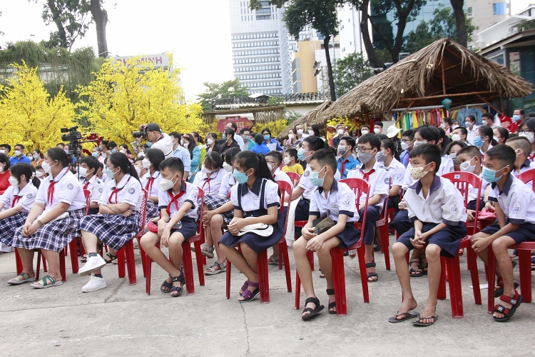 PVFCCo mang Tết yêu thương đến trẻ em nghèo, mồ côi vì đại dịch