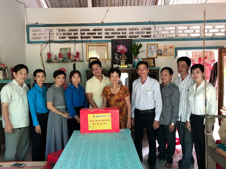 Tình yêu và lý tưởng với Công đoàn!