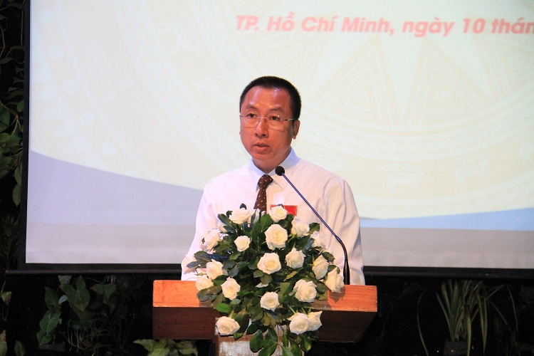 quyet liet doi moi vi su phat trien ben vung