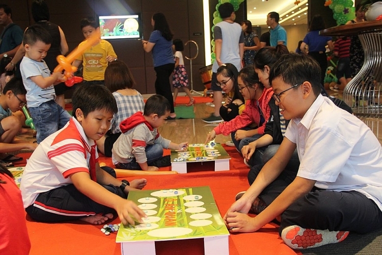 pvfcco ron rang va y nghia chuong trinh dem hoi trang ram trung thu xanh