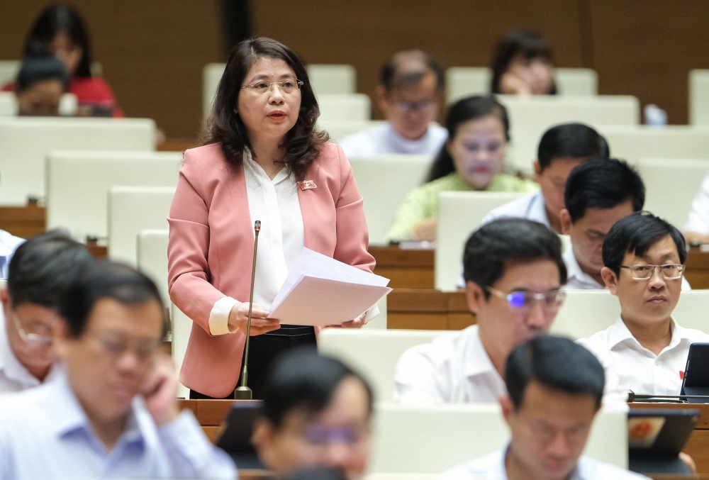 Cần có quy định về lựa chọn nhà thầu cung cấp hàng hóa, dịch vụ dầu khí