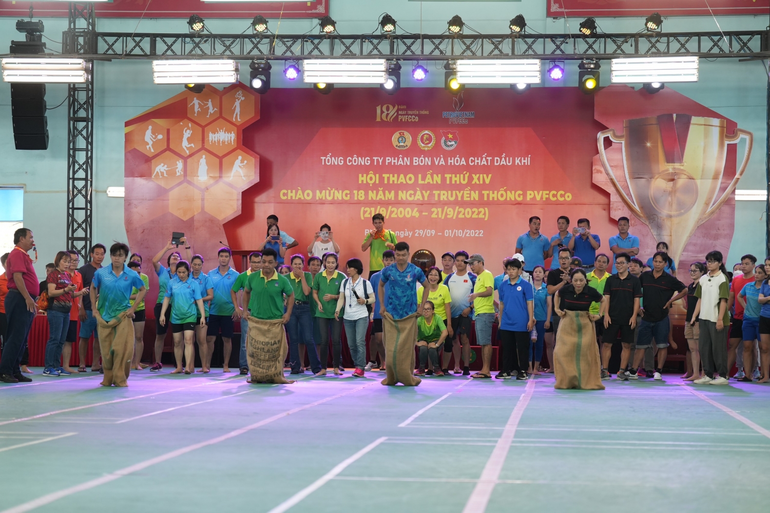 Hội thao truyền thống lần thứ 14 của PVFCCo thành công tốt đẹp