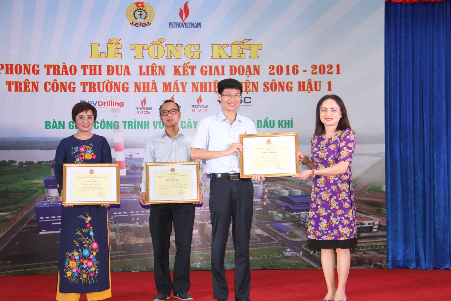 CĐ DKVN tổng kết 5 năm phong trào thi đua liên kết trên công trường NMNĐ Sông Hậu 1