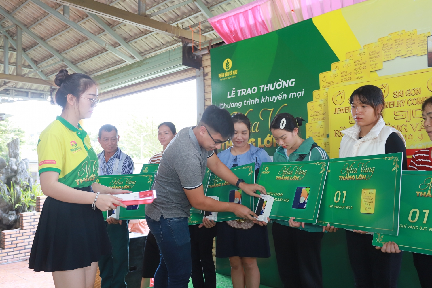 “Mùa vàng thắng lớn” của PVCFC: Tăng tốc gặt mùa vàng, thắng lớn nhận quà sang
