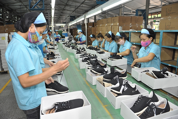 chong-gian-lan-thuong-mai-bo-tai-chinh-de-xuat-tang-thue-nhap-khau-mot-so-loai-giay-dep-len-30