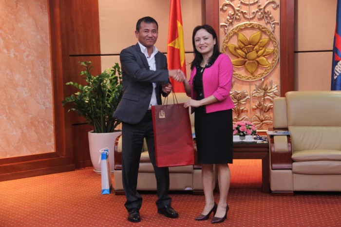fkcu lam viec voi cong doan dau khi viet nam