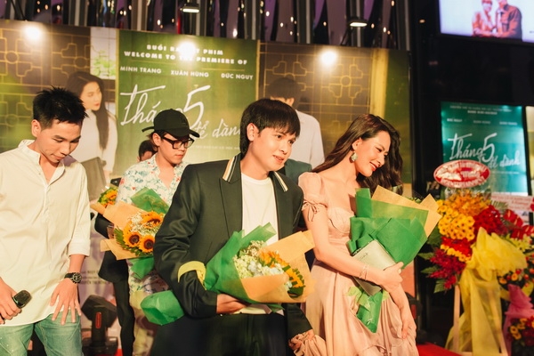 dan sao viet hao huc di ra mat phim thang 5 de danh