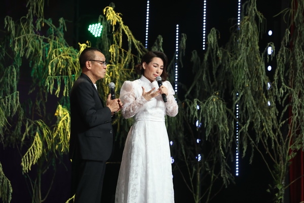 phi nhung khoc nuc no noi ve cuoc song mo coi cha me